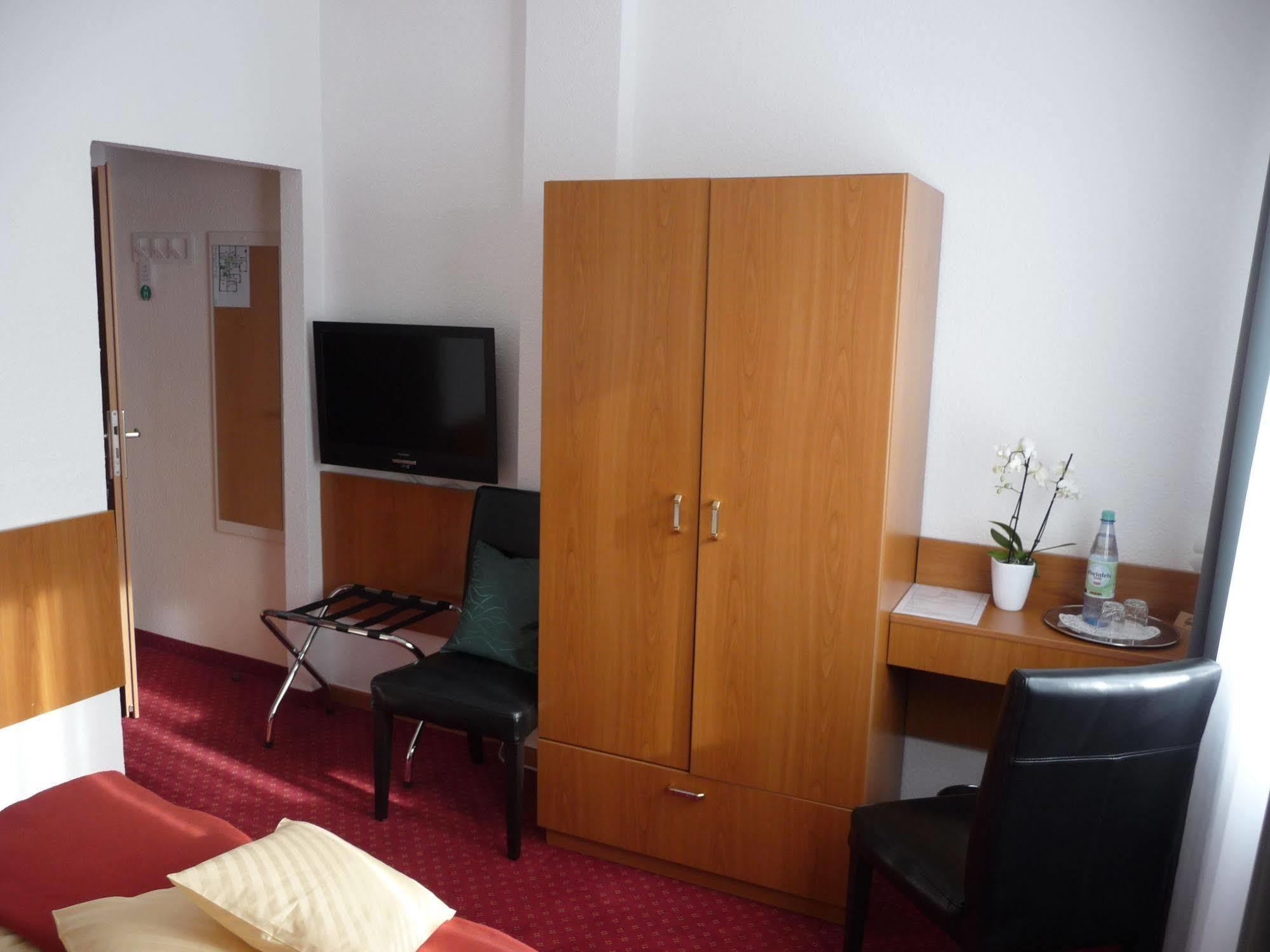 Hotel Sechzehn Leverkusen Exteriér fotografie