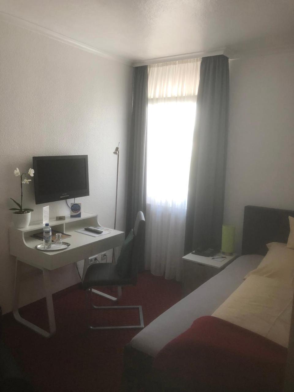 Hotel Sechzehn Leverkusen Exteriér fotografie